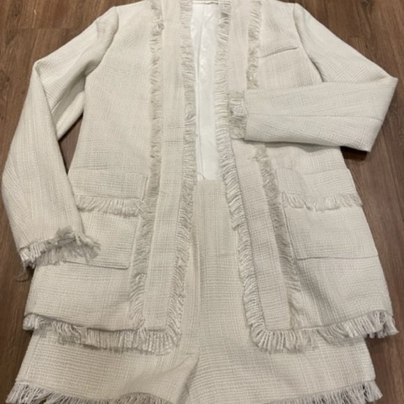 2 pieces set: brand new, blazer &short skirt, Chanel-like - Picture 1 of 9